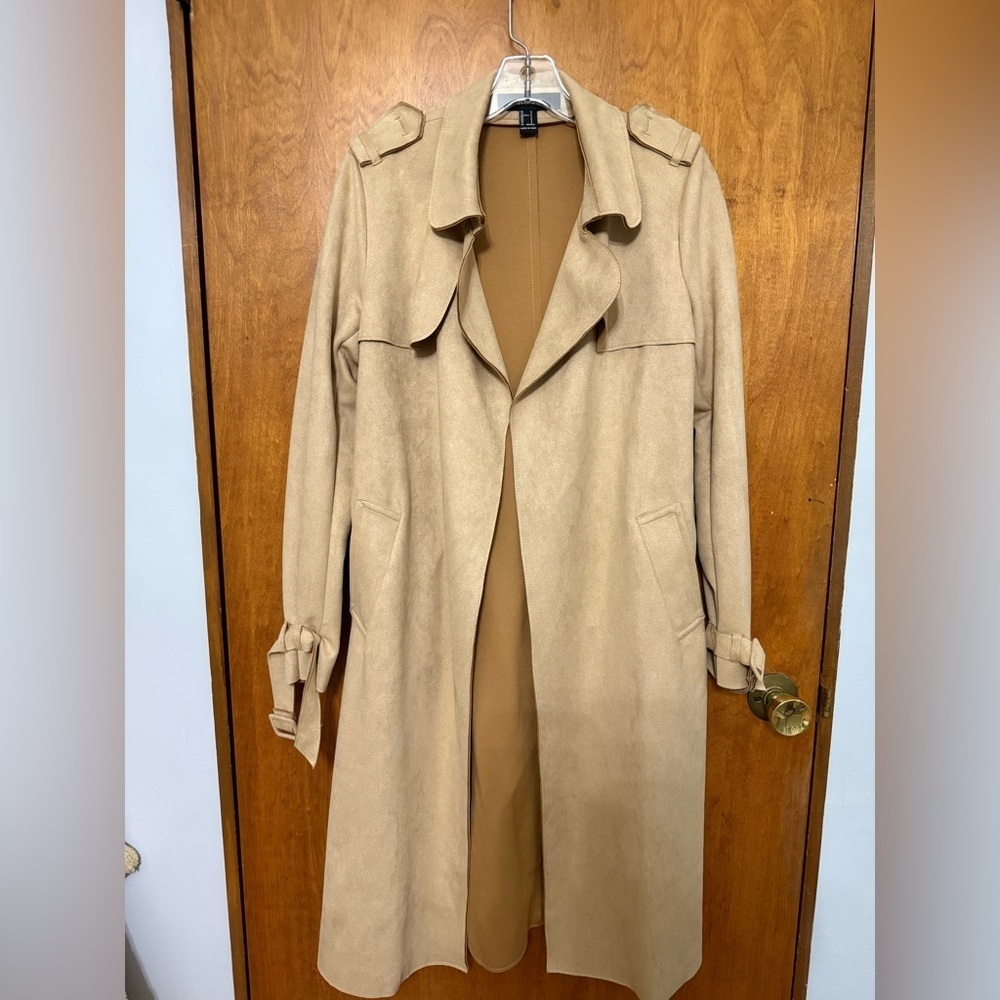 Forever 21 Women's Tan Trench Coat